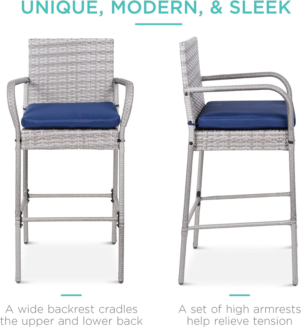 Best Choice Products - Juego de 2 taburetes de bar de mimbre, sillas de altura para interiores y exteriores con cojín, reposapiés, reposabrazos para patio trasero, patio, piscina, jardín, cubierta,