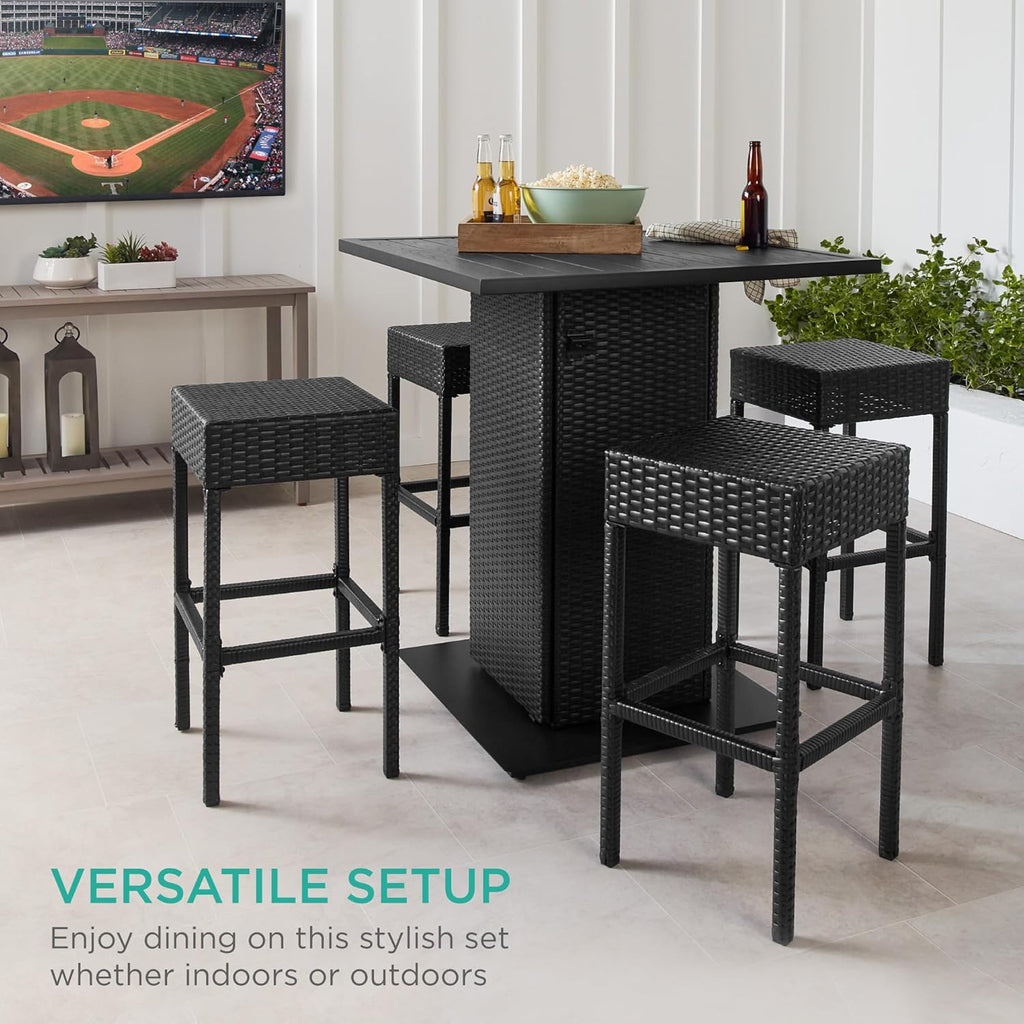 Best Choice Products - Juego de mesa de mimbre de 5 piezas para patio, piscina, patio trasero con abrebotellas integrado, estante de almacenamiento oculto, mesa de metal, 4 taburetes, color negro